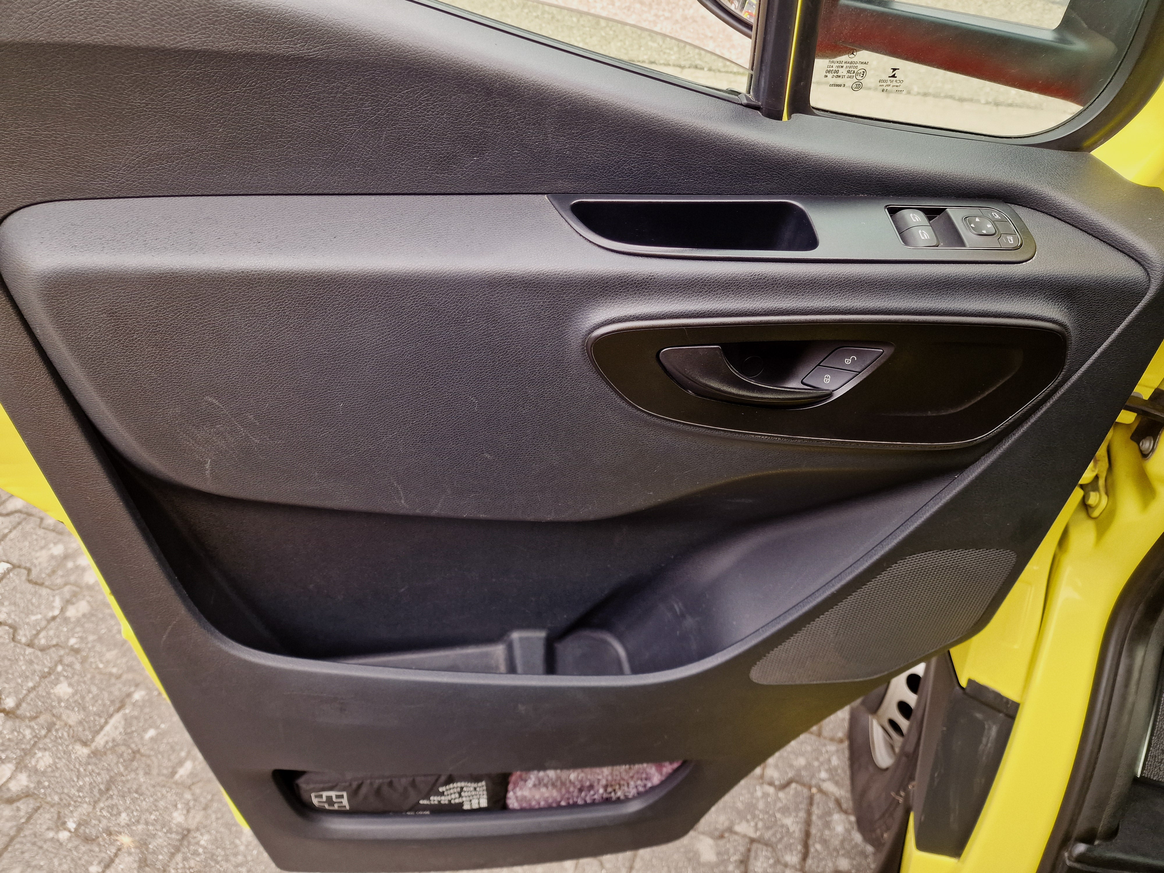 Rettungswagen Mercedes Sprinter 516cdi & Stryker Power Pro XT