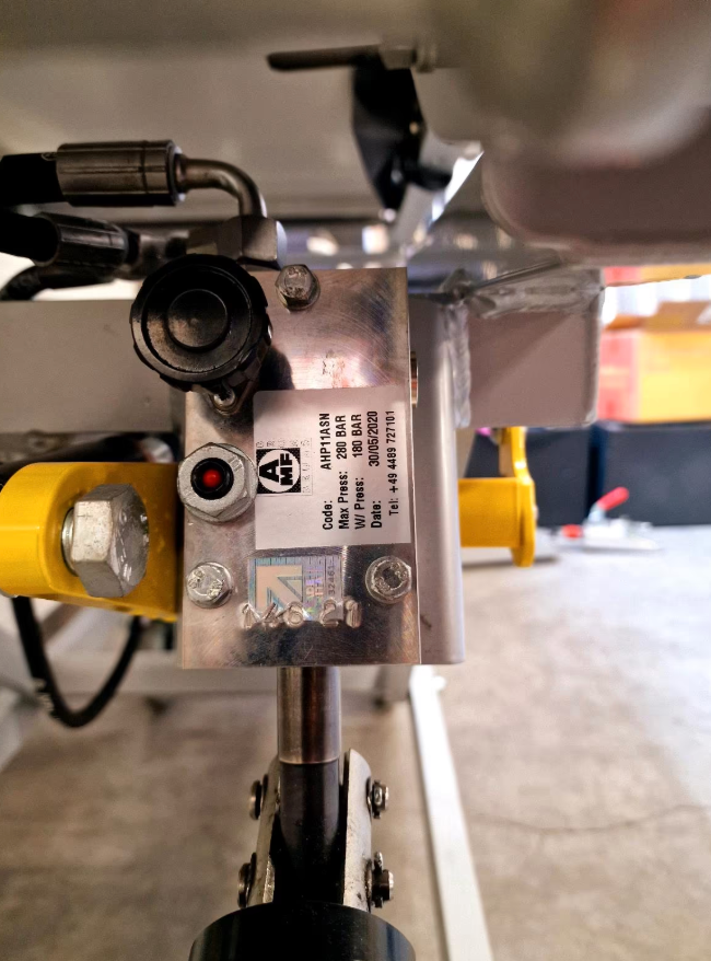 Fahrtrage Stollenwerk 3002 – inkl. AMF Bruns Bodenverriegelung