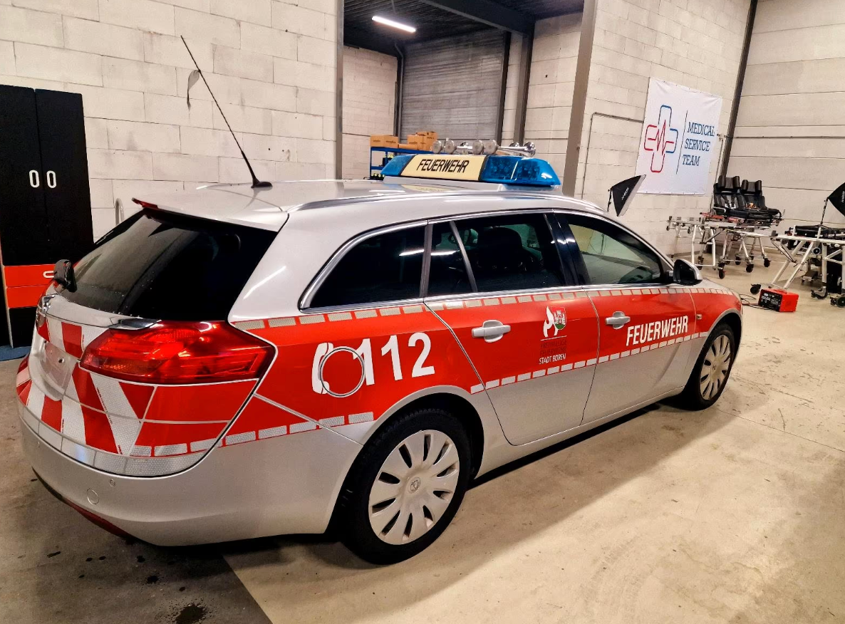 Feuerwehr Kommandowagen Opel Insignia | Einsatzfahrzeug mit Martinshorn &amp; Blaulicht