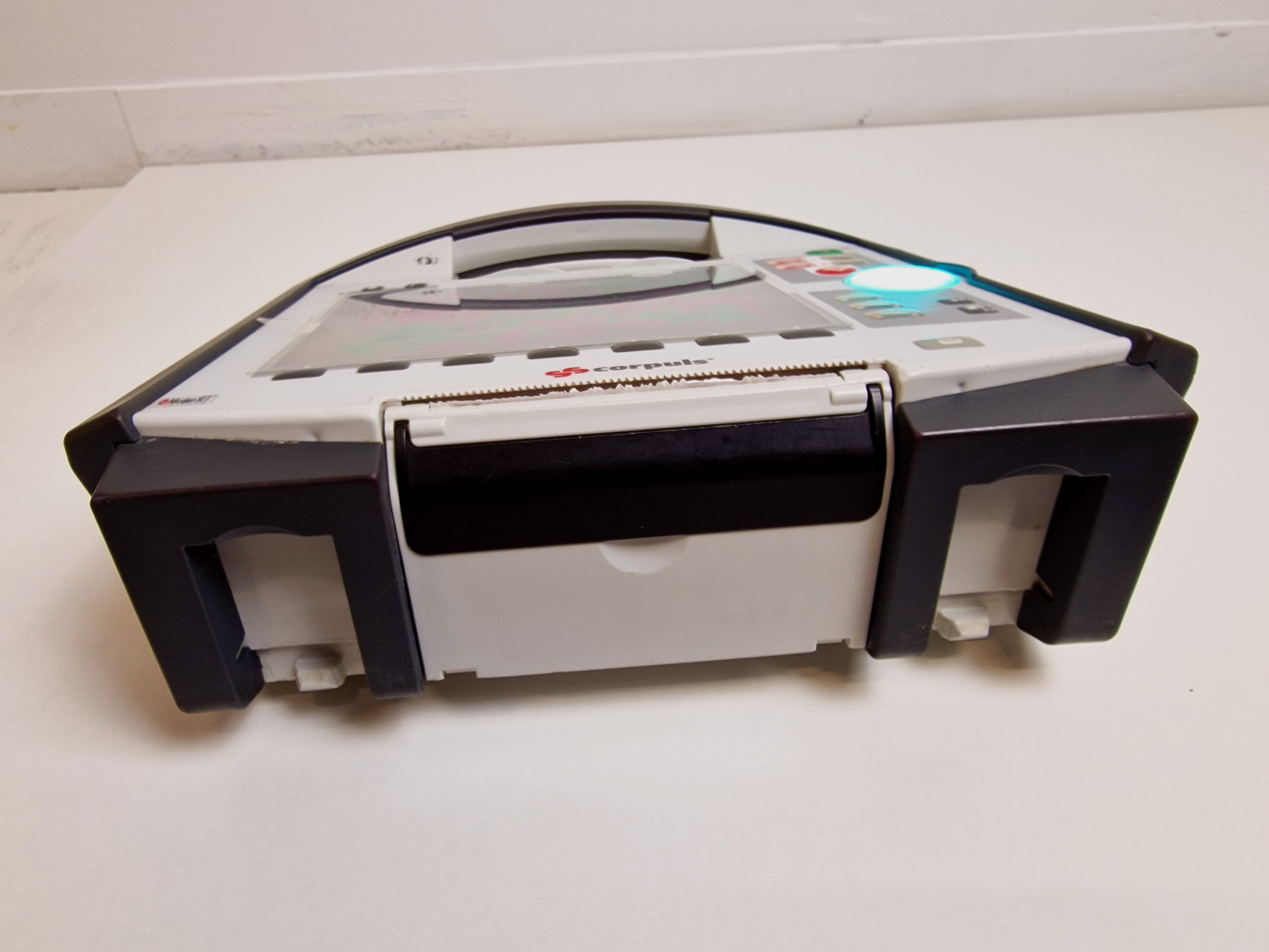 Corpuls³ Defibrillator / Patientenmonitor