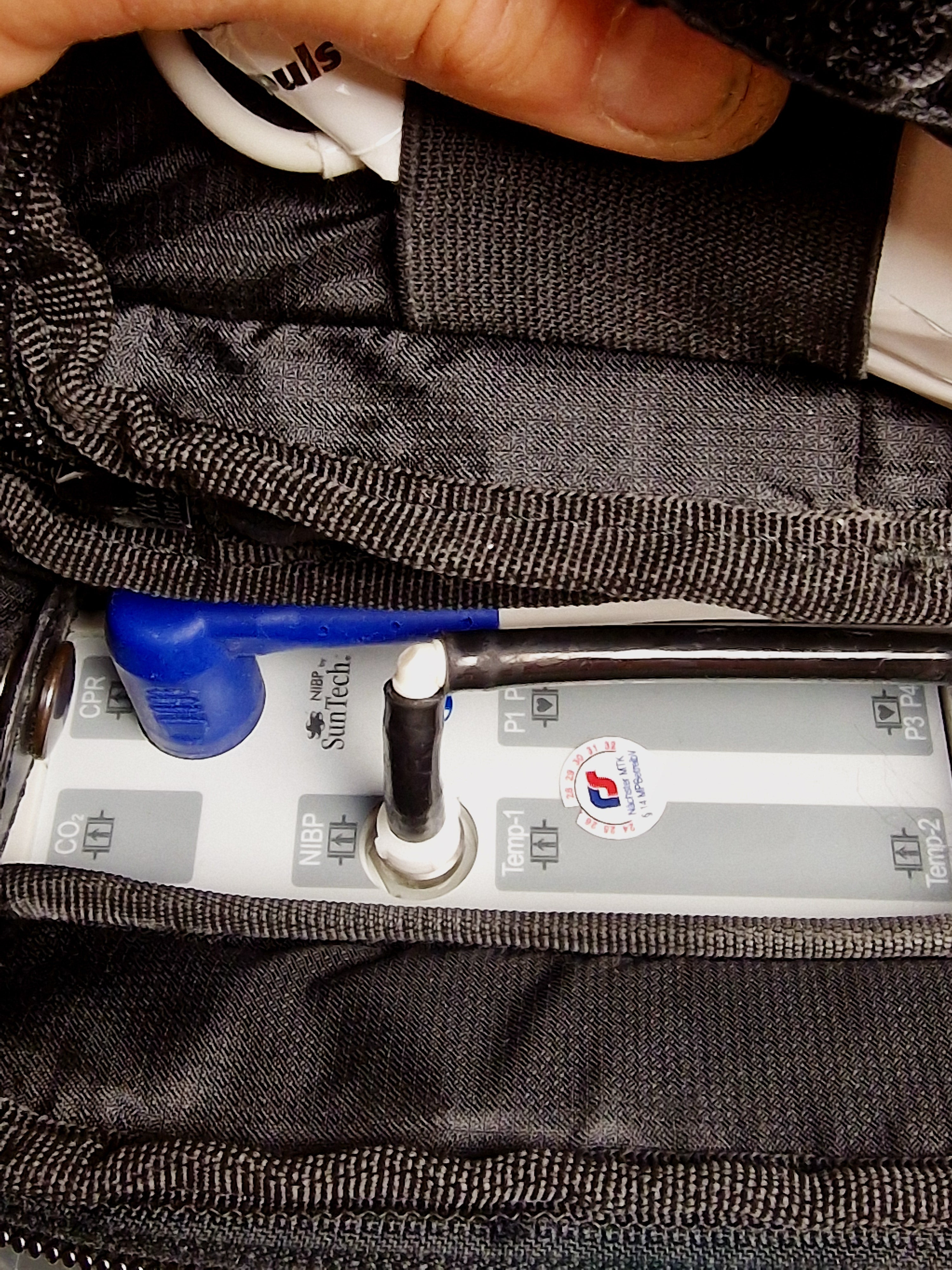 Corpuls³ Defibrillator / Patientenmonitor