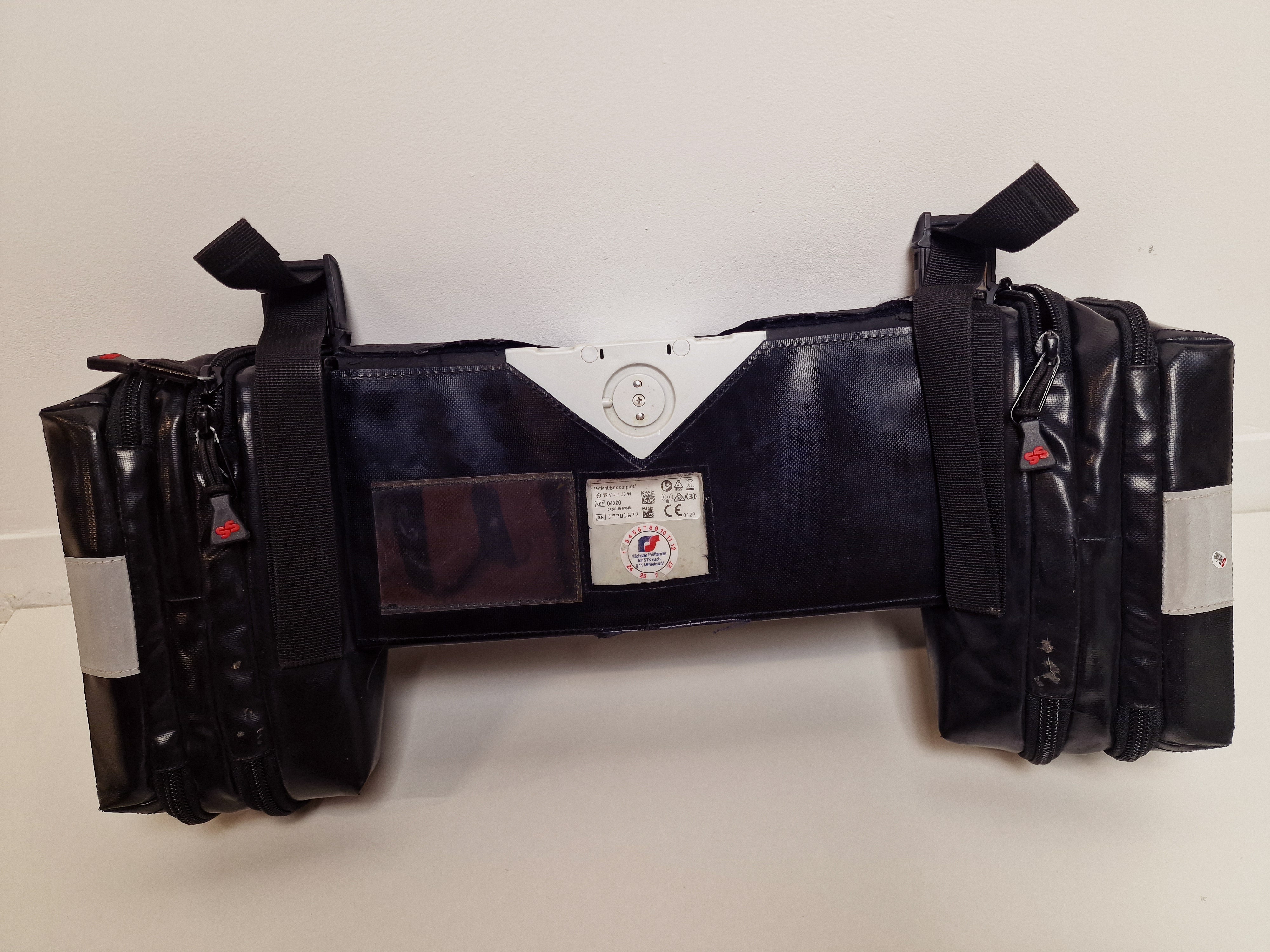 Corpuls³ Defibrillator / Patientenmonitor